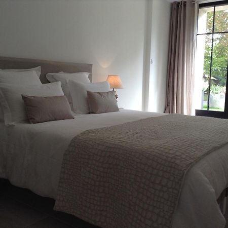 Bed and Breakfast La Grange d'Aunis Aigrefeuille-dʼAunis Exterior foto