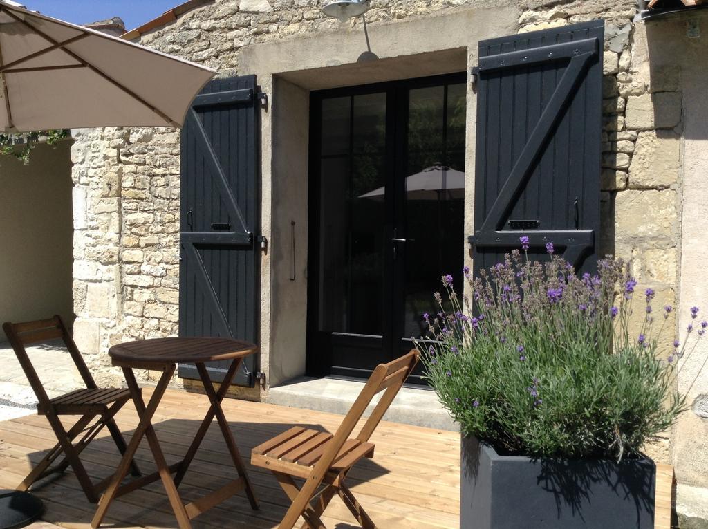 Bed and Breakfast La Grange d'Aunis Aigrefeuille-dʼAunis Exterior foto