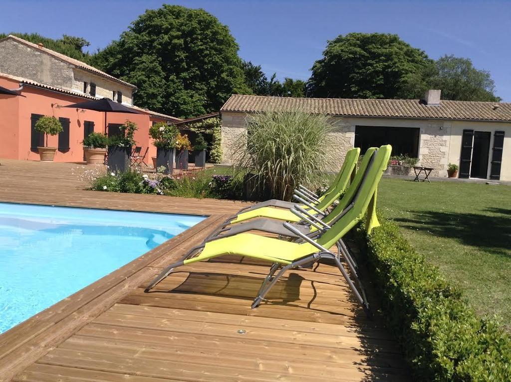 Bed and Breakfast La Grange d'Aunis Aigrefeuille-dʼAunis Exterior foto