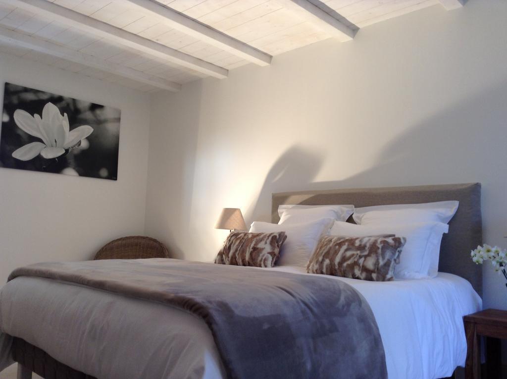 Bed and Breakfast La Grange d'Aunis Aigrefeuille-dʼAunis Zimmer foto