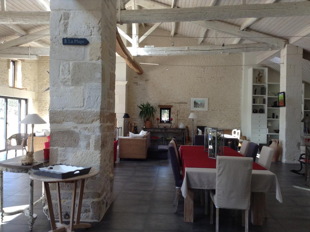 Bed and Breakfast La Grange d'Aunis Aigrefeuille-dʼAunis Exterior foto