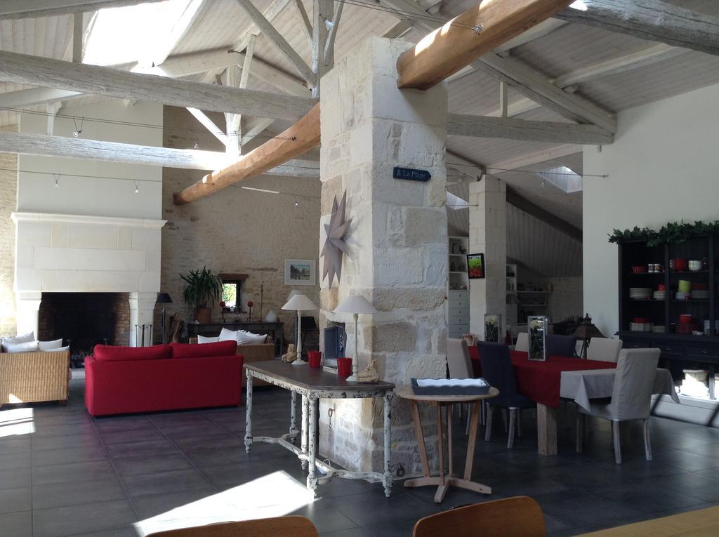Bed and Breakfast La Grange d'Aunis Aigrefeuille-dʼAunis Exterior foto